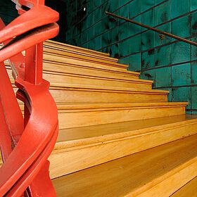 Treppe in der Konsumzentrale Industriestrasse Leipzig Bild1